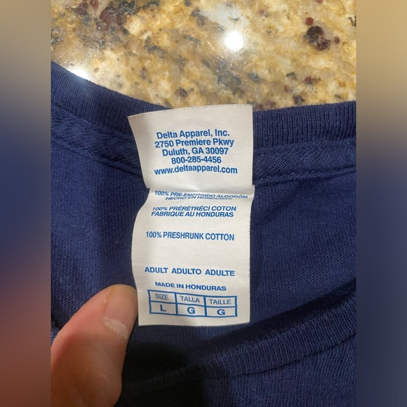 Vintage Retired Tshirt SzL 100% Preshrunk Cotton - Picture 6 of 9